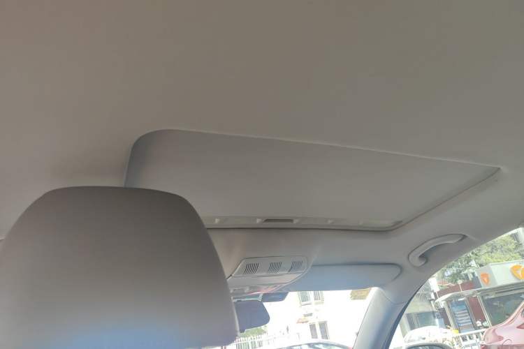 Used Skoda Octavia 2013 1.6L Automatic Yijun Edition Headliner