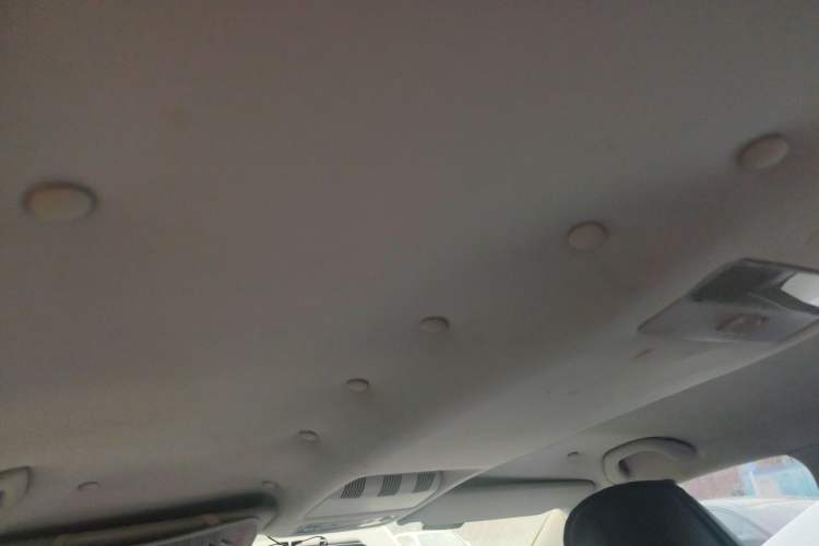 Used Skoda Octavia 2013 1.6L Manual Yijie Edition Headliner