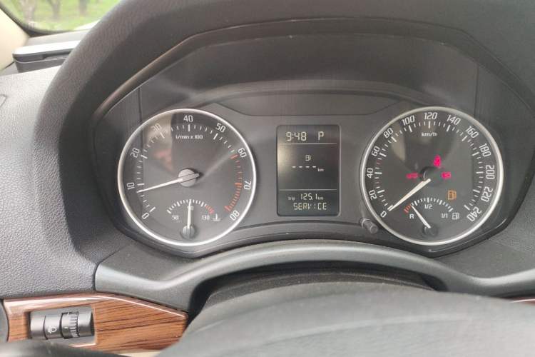 Used Skoda Octavia 2013 1.6L Automatic Yijun Edition Instrument Cluster