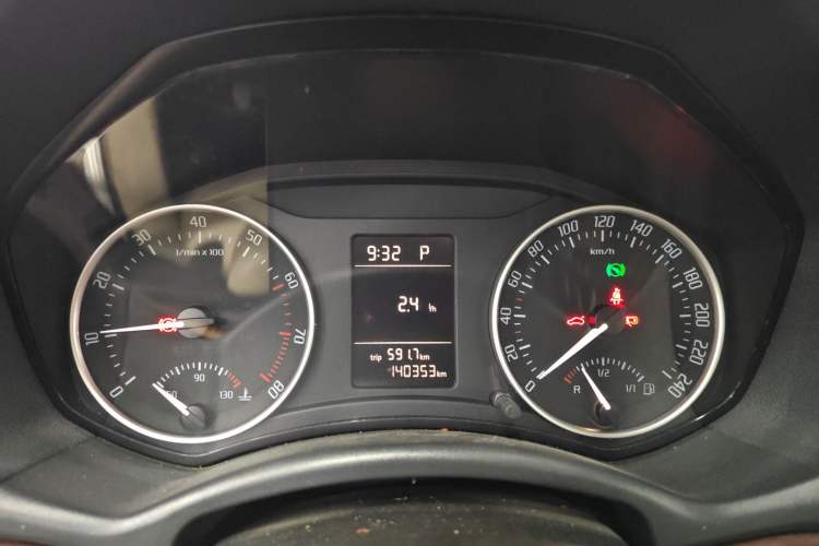 Used Skoda Octavia 2013 1.6L Automatic Yijun Edition Instrument Cluster