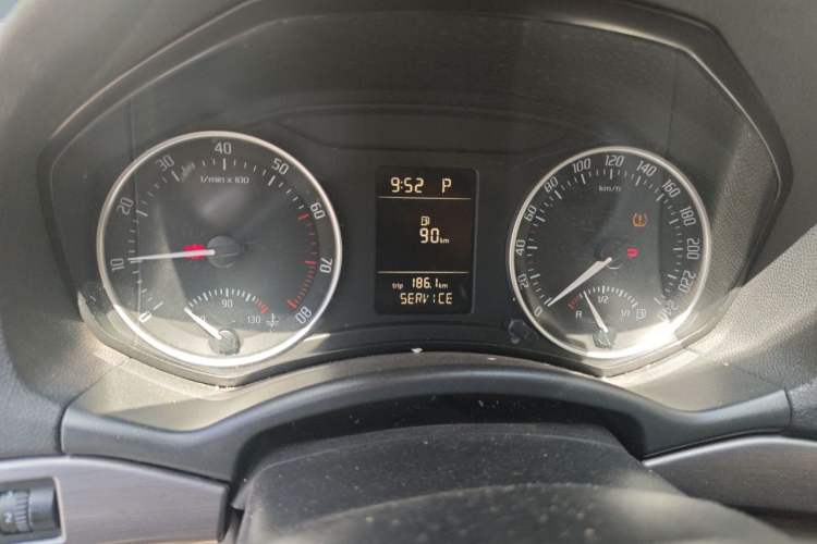Used Skoda Octavia 2013 1.6L Automatic Yijie Edition Instrument Cluster