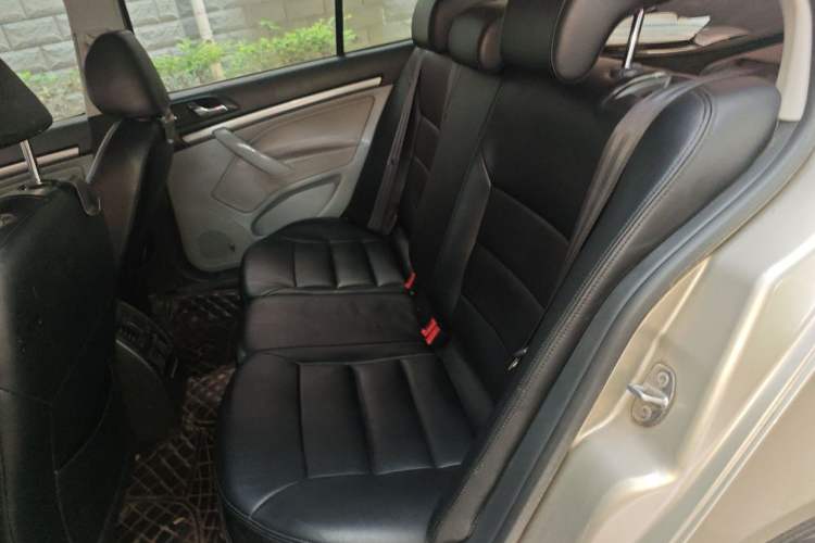 Used Skoda Octavia 2013 1.6L Automatic Yijie Edition Left Rear Seat