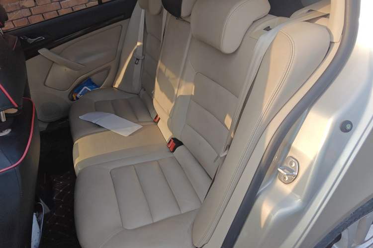 Used Skoda Octavia 2013 1.6L Automatic Yijun Edition Left Rear Seat