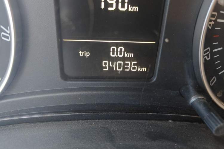Used Skoda Octavia 2013 1.6L Automatic Yijun Edition Odometer Close Up
