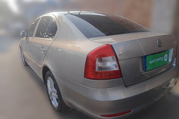 Used Skoda Octavia 2013 1.6L Automatic Yijun Edition Rear Left 45 Deg