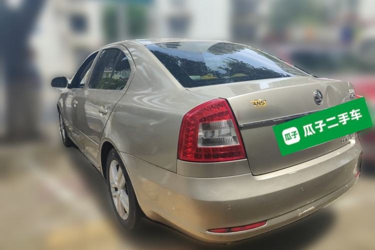 Used Skoda Octavia 2013 1.6L Automatic Yijun Edition Rear Left 45 Deg
