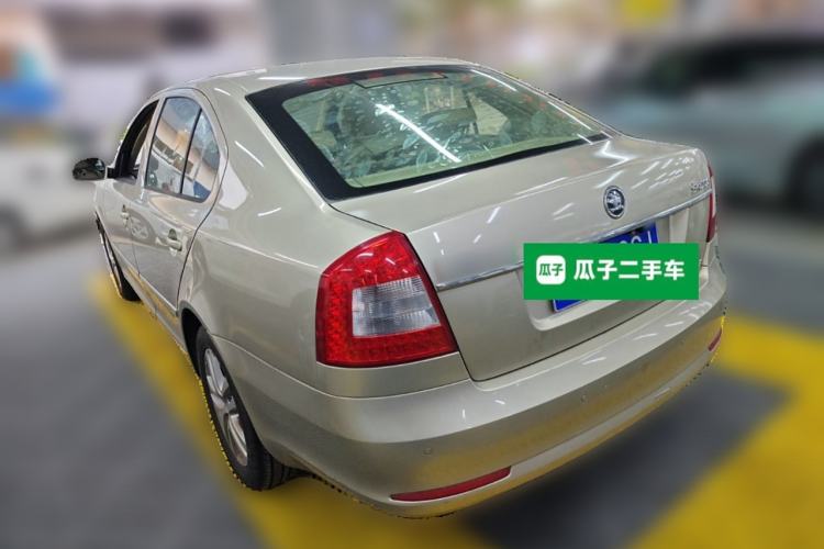 Used Skoda Octavia 2013 1.6L Automatic Yijun Edition Rear Left 45 Deg