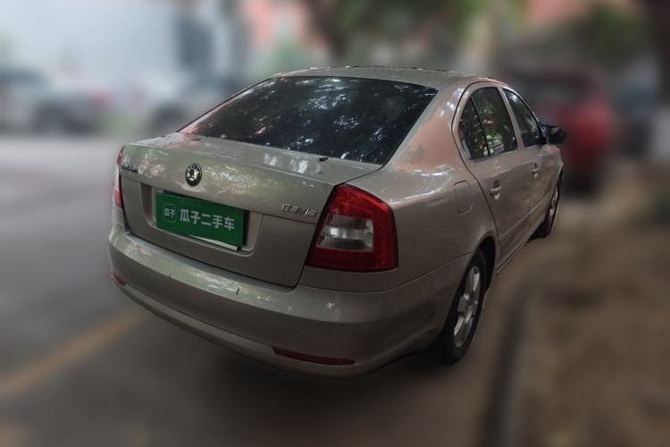 Used Skoda Octavia 2013 1.6L Automatic Yijie Edition Rear Right 45 Deg