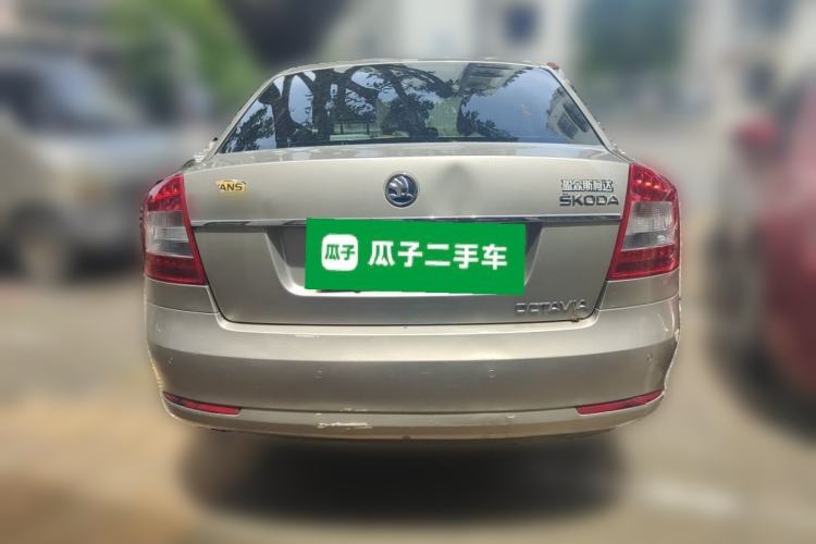 Used Skoda Octavia 2013 1.6L Automatic Yijun Edition Rear