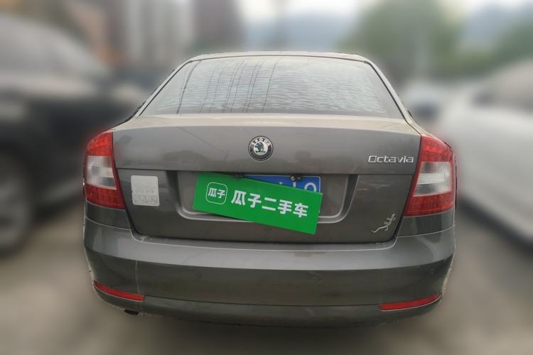 Used Skoda Octavia 2013 1.6L Manual Yijie Edition Rear