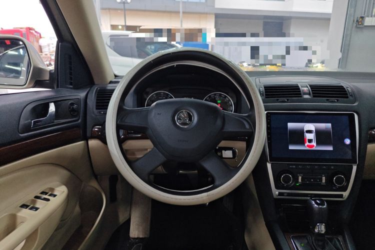 Used Skoda Octavia 2013 1.6L Automatic Yijun Edition Steering Wheel