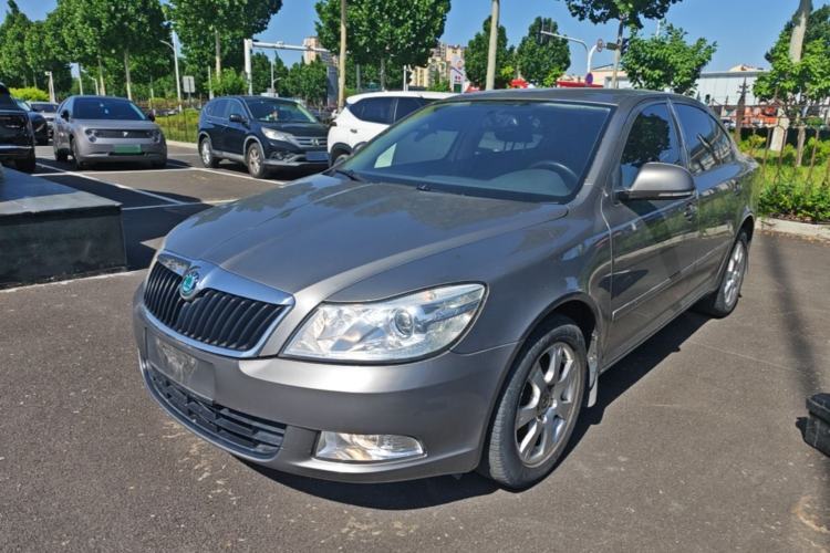 Used Skoda Octavia 2013 1.6L Manual Yijie Edition Guazi used car, China used car export, Used car for sale, Used cars, Cheapest cars for sale