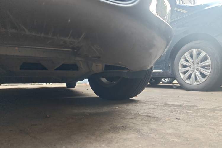 Used Skoda Octavia 2013 1.6L Manual Yijie Edition Chassis Front Left