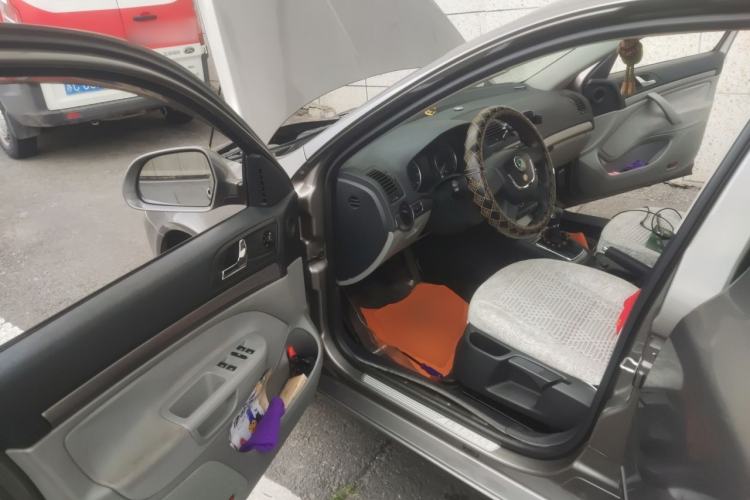 Used Skoda Octavia 2013 2.0L Automatic Yijie Edition Driver Seat