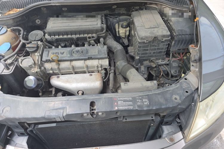 Used Skoda Octavia 2013 1.6L Automatic Yijie Edition Engine Bay Left