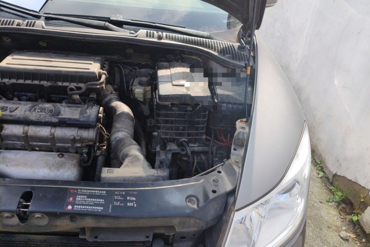 Used Skoda Octavia 2013 1.6L Automatic Yijun Edition Engine Bay Left