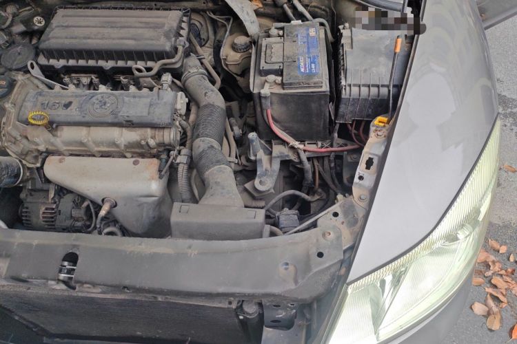 Used Skoda Octavia 2013 1.6L Manual Yijie Edition Engine Bay Left
