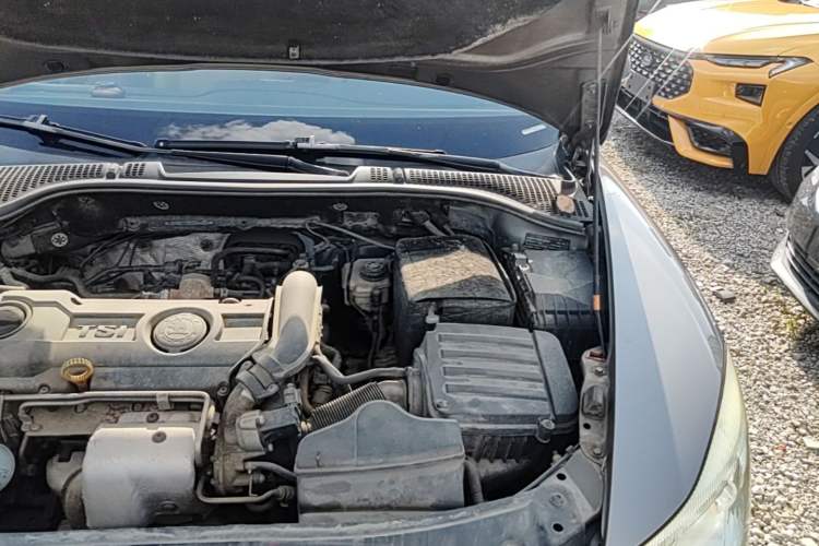 Used Skoda Octavia 2013 1.4TSI DSG Yijun Edition Engine Bay Left