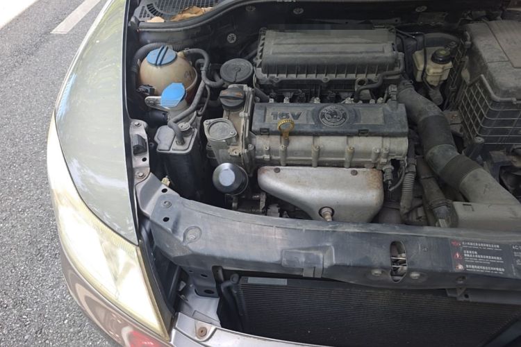 Used Skoda Octavia 2013 1.6L Automatic Yijie Edition Engine Bay Right