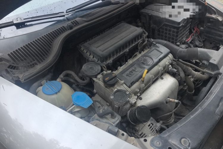 Used Skoda Octavia 2013 1.6L Automatic Yijun Edition Engine Bay Right
