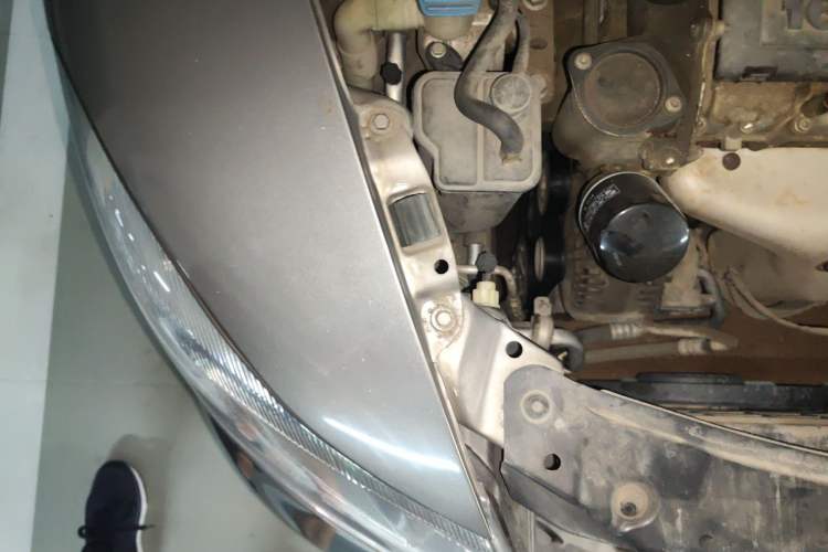 Used Skoda Octavia 2013 1.6L Automatic Yijie Edition Engine Bay Right