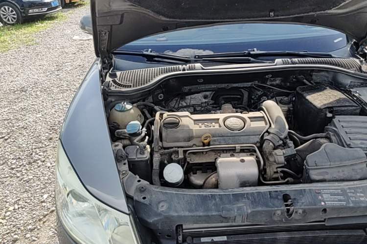 Used Skoda Octavia 2013 1.4TSI DSG Yijun Edition Engine Bay Right