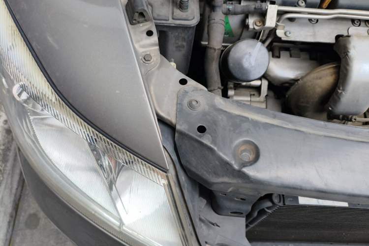 Used Skoda Octavia 2013 1.4TSI Manual Yijun Edition Engine Bay Right