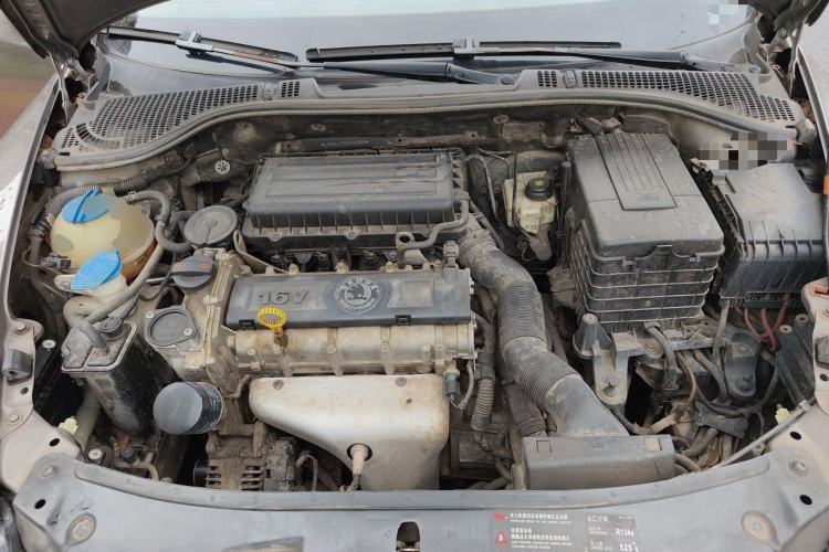 Used Skoda Octavia 2013 1.6L Automatic Yijie Edition Engine Bay