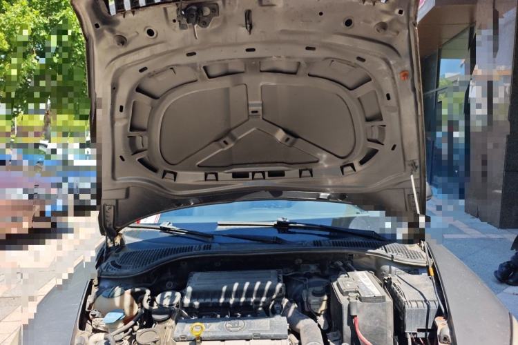Used Skoda Octavia 2013 1.6L Manual Yijie Edition Engine Bay