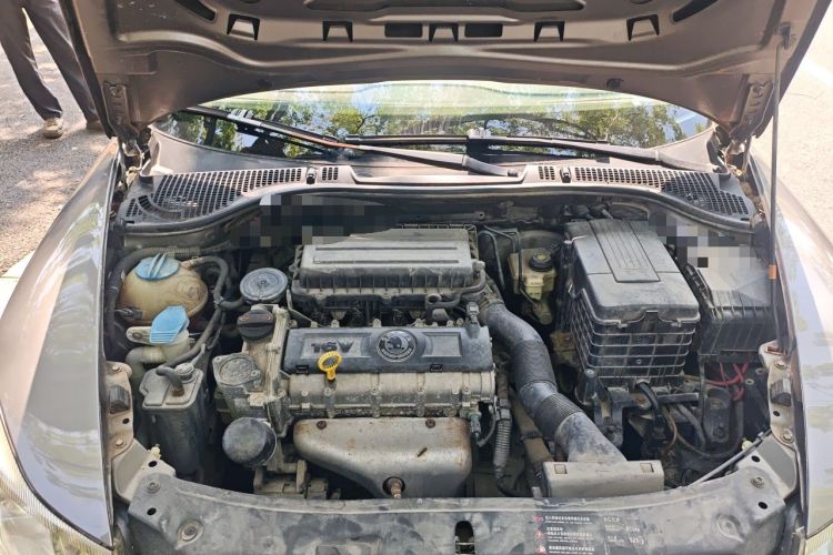 Used Skoda Octavia 2013 1.6L Automatic Yijie Edition Engine Bay