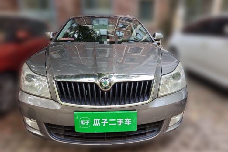 Used Skoda Octavia 2013 1.6L Automatic Yijie Edition Front