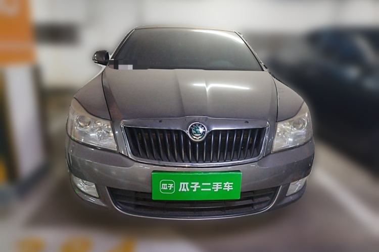 Used Skoda Octavia 2013 1.6L Manual Yijie Edition Front