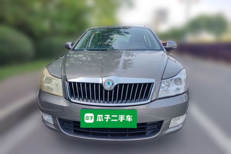 Used Skoda Octavia 2013 1.6L Manual Yijie Edition Front