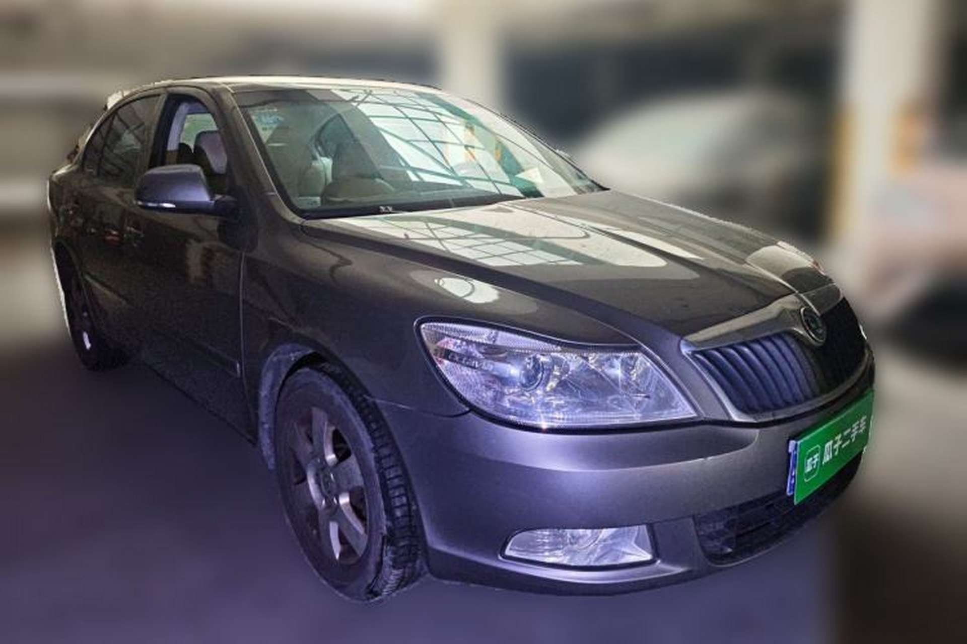 Used Skoda Octavia 2013 1.6L Manual Eado Edition Front Right 45 Deg