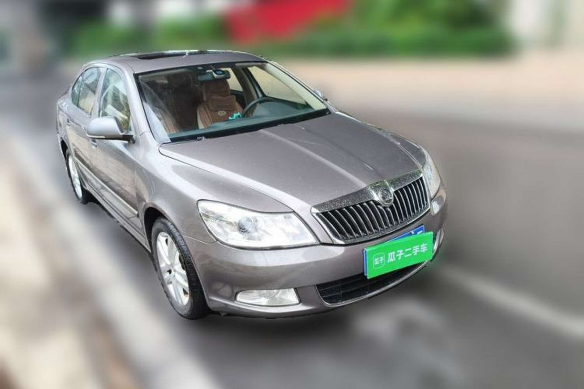 Used Skoda Octavia 2013 1.6L Manual Yijun Edition Front Right 45 Deg
