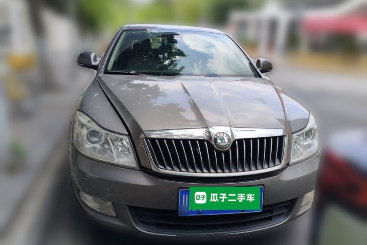 Used Skoda Octavia 2013 1.4TSI Manual Yijun Edition Front