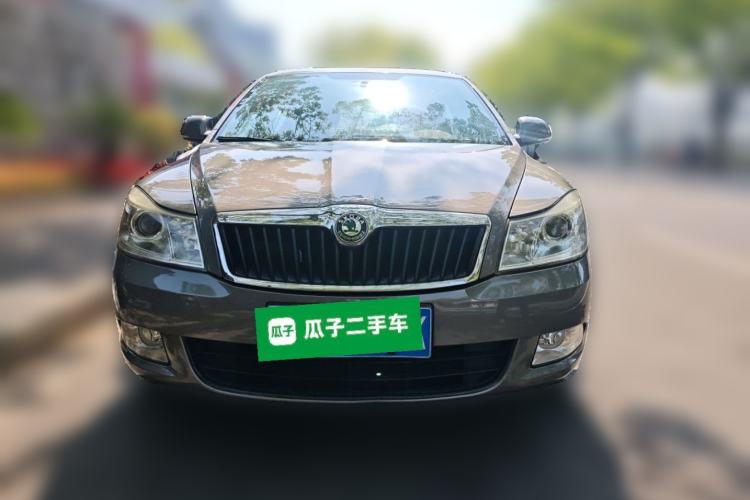 Used Skoda Octavia 2013 1.6L Automatic Yijie Edition Front