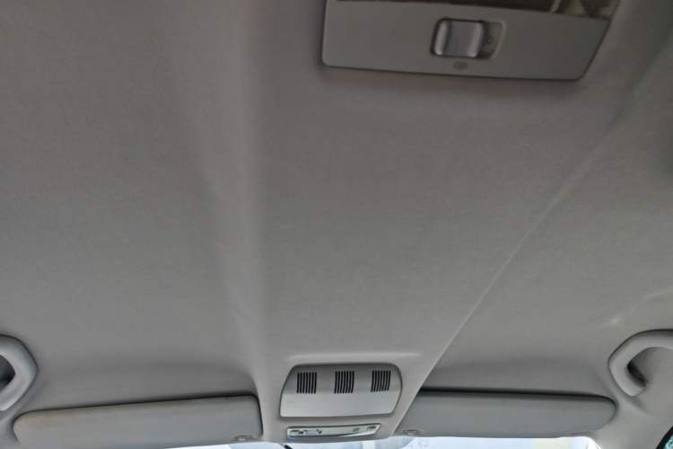 Used Skoda Octavia 2013 1.6L Manual Yijie Edition Headliner