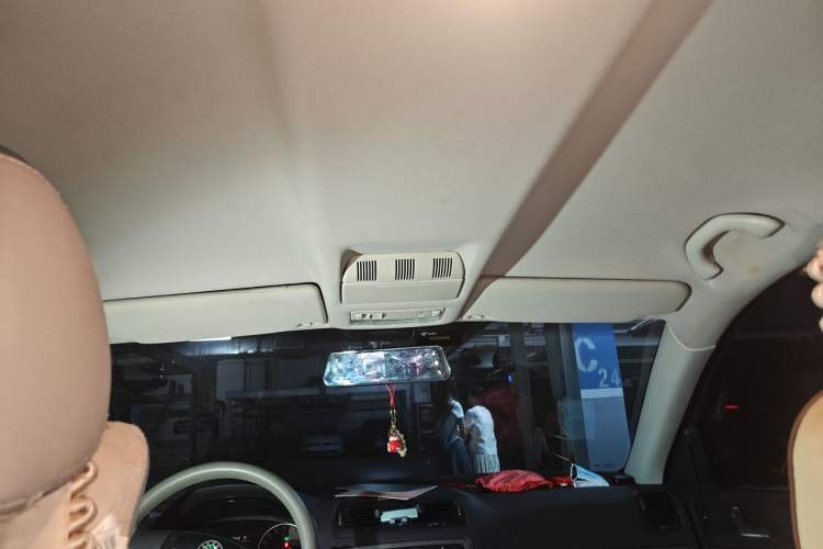 Used Skoda Octavia 2013 1.6L Automatic Yijie Edition Headliner