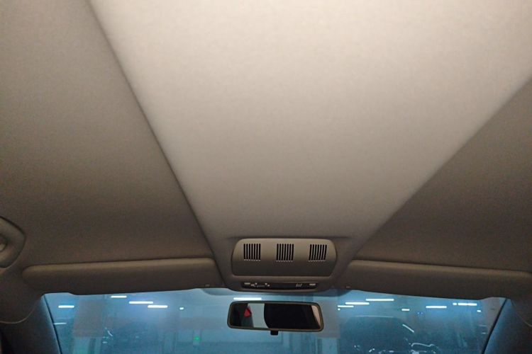 Used Skoda Octavia 2013 1.6L Manual Yijie Edition Headliner