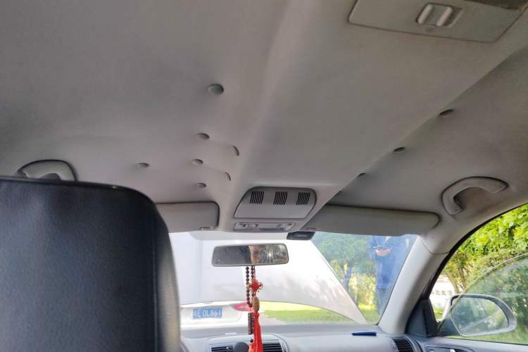 Used Skoda Octavia 2013 1.6L Manual Yijie Edition Headliner