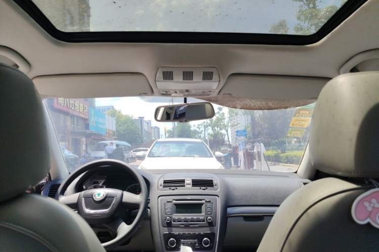 Used Skoda Octavia 2013 1.6L Automatic Yijun Edition Headliner