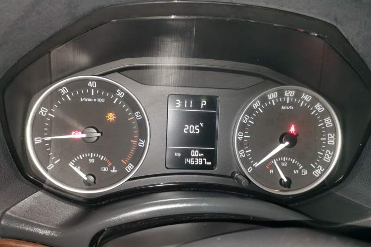 Used Skoda Octavia 2013 1.6L Automatic Yijun Edition Instrument Cluster