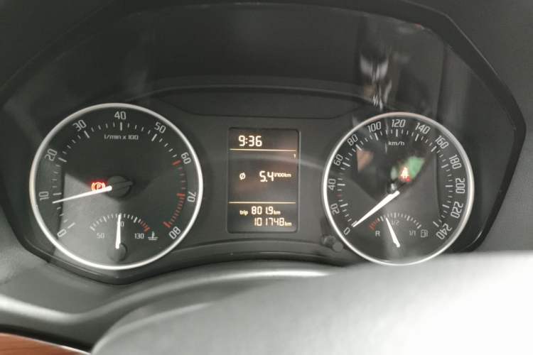 Used Skoda Octavia 2013 1.6L Manual Yijun Edition Instrument Cluster
