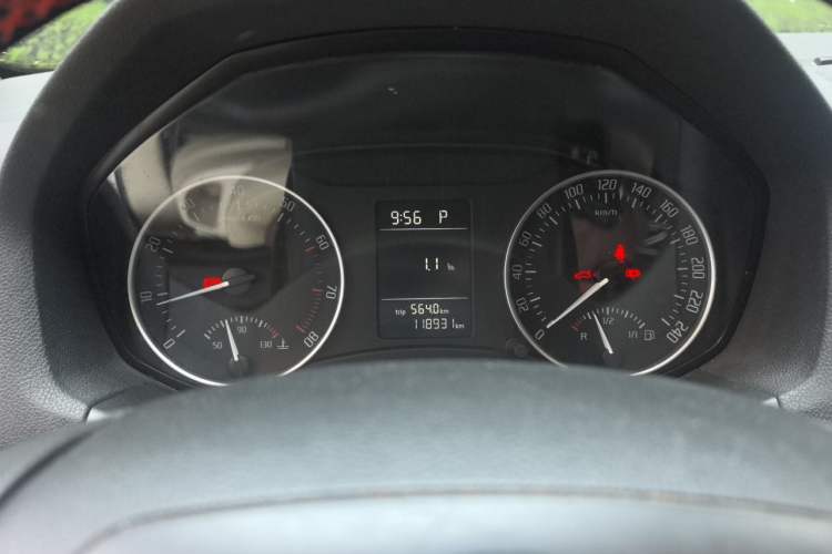 Used Skoda Octavia 2013 1.6L Automatic Yijun Edition Instrument Cluster