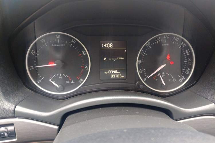 Used Skoda Octavia 2013 1.6L Manual Yijie Edition Instrument Cluster