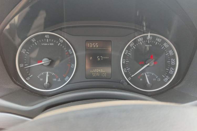Used Skoda Octavia 2013 1.6L Manual Eado Edition Instrument Cluster