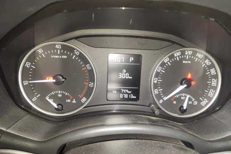 Used Skoda Octavia 2013 1.6L Automatic Yijie Edition Instrument Cluster