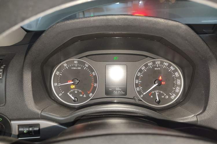 Used Skoda Octavia 2013 1.6L Manual Yijie Edition Instrument Cluster