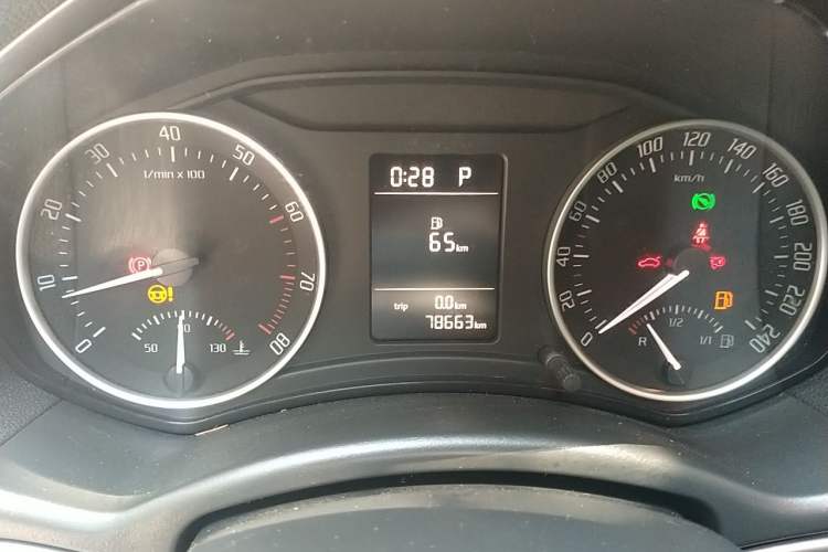 Used Skoda Octavia 2013 1.6L Automatic Yijie Edition Instrument Cluster